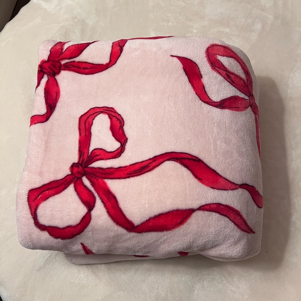 Victoria’s Secret pink red bow blanket